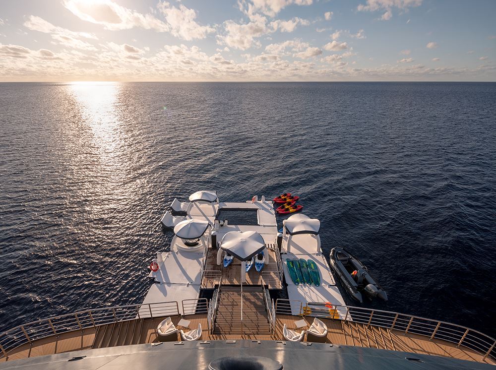 ritz carlton yacht marina deck